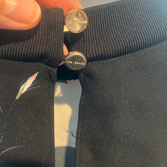 Ted Baker Caella Decadence flowered long sleeved blouse, size 3 (10-12) - Picture 9 of 10